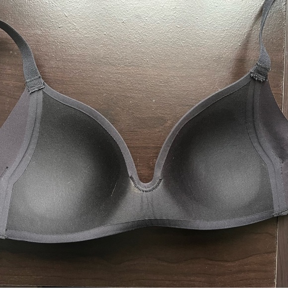 Knix Wireless Black Bra Size 28A - Picture 5 of 6